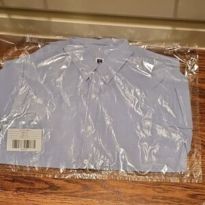 Men's Light Blue Button-Up Shirt